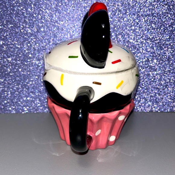 Disney Minnie Mouse Cupcake Covered Mug - Picture 2 of 3